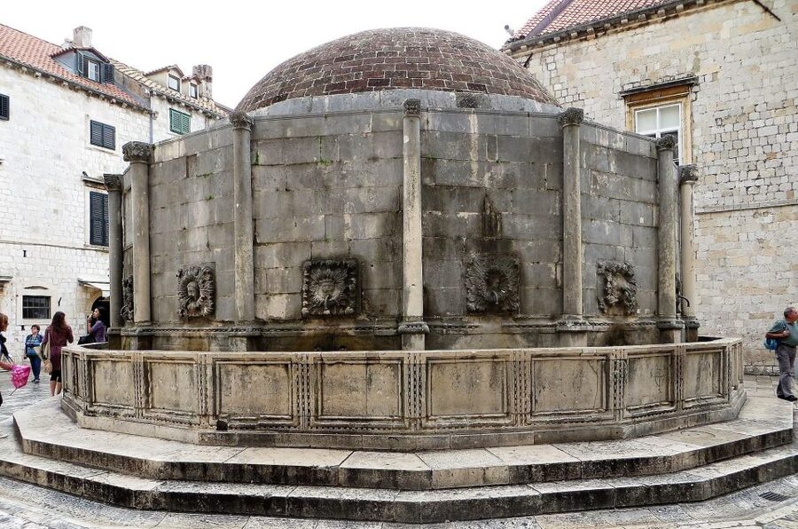Dubrovnik's Jewish Heritage Tour: Unveiling the Past - Starting at Brsalje, near the Nautika restaurant