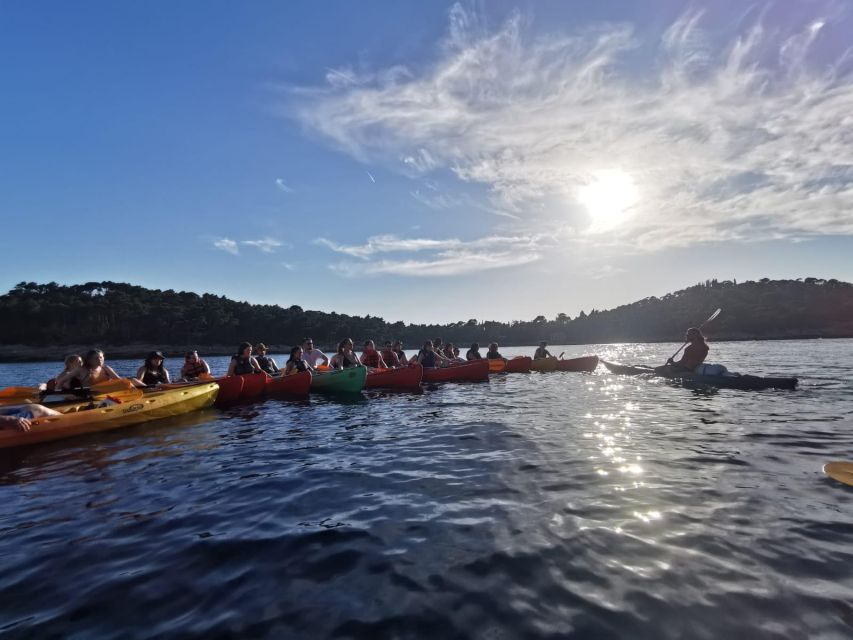 Dubrovnik: Sea Kayaking Tour - Paddling around Lokrum without leaving the kayak