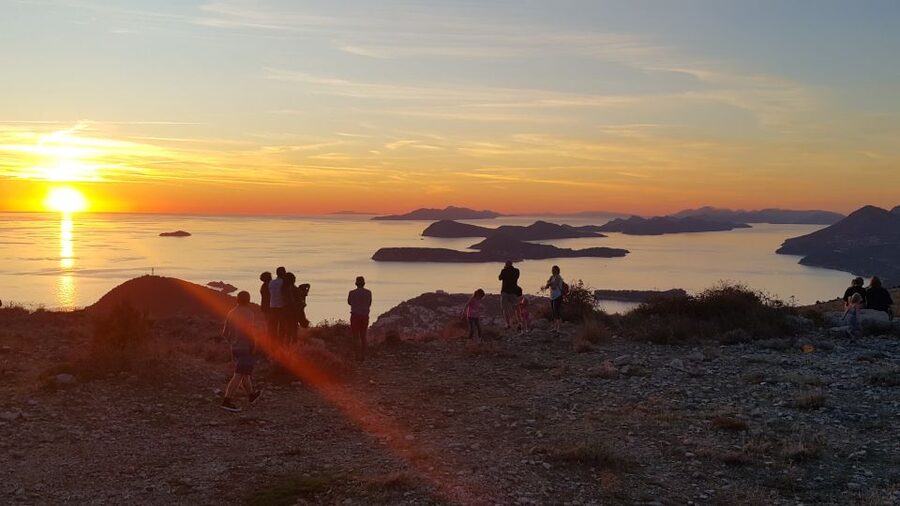 Dubrovnik: Sunset Panorama Tour with Glass of Wine - What the $41 price really covers