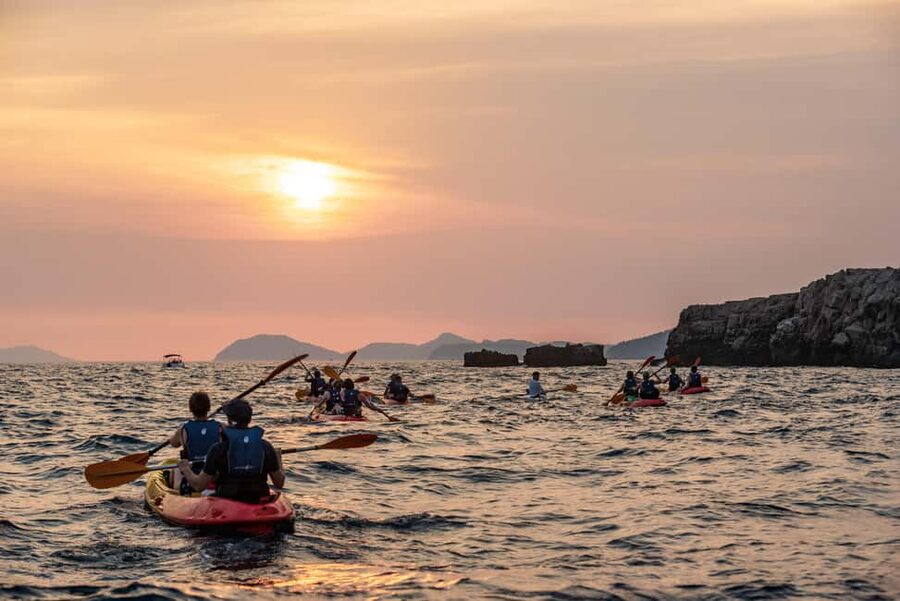 Dubrovnik: Sunset Sea Kayaking Tour - Key points to know before booking