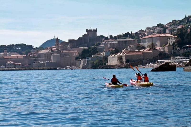 Dubrovnik: Sunset Sea Kayaking Tour - Guides, safety, and the physical effort