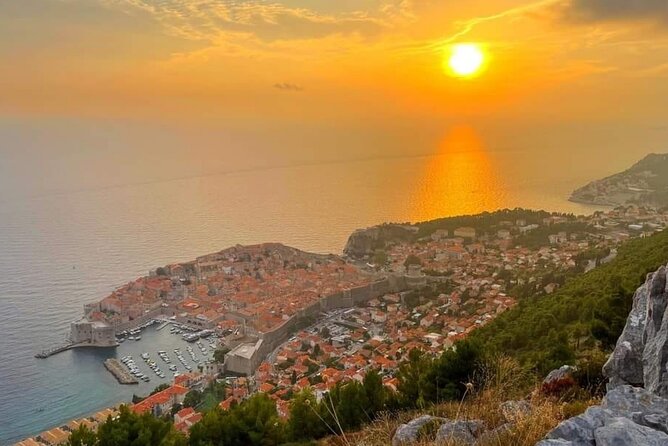 Dubrovnik Sunset Tour with Scenic Views and Local Wine - Key details to know before booking