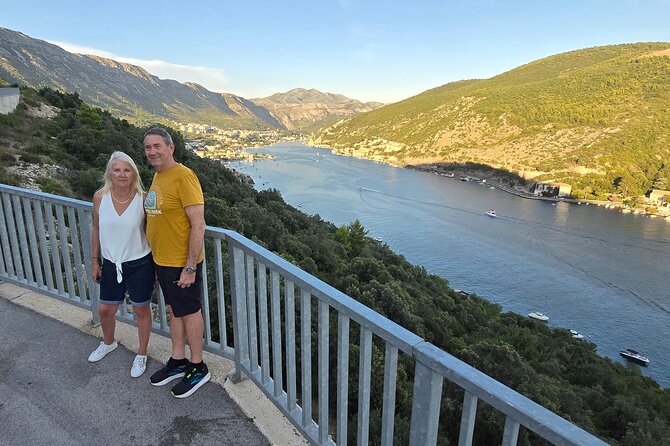 Dubrovnik Sunset Tour with Scenic Views and Local Wine - Pickup, group size, and the practical details
