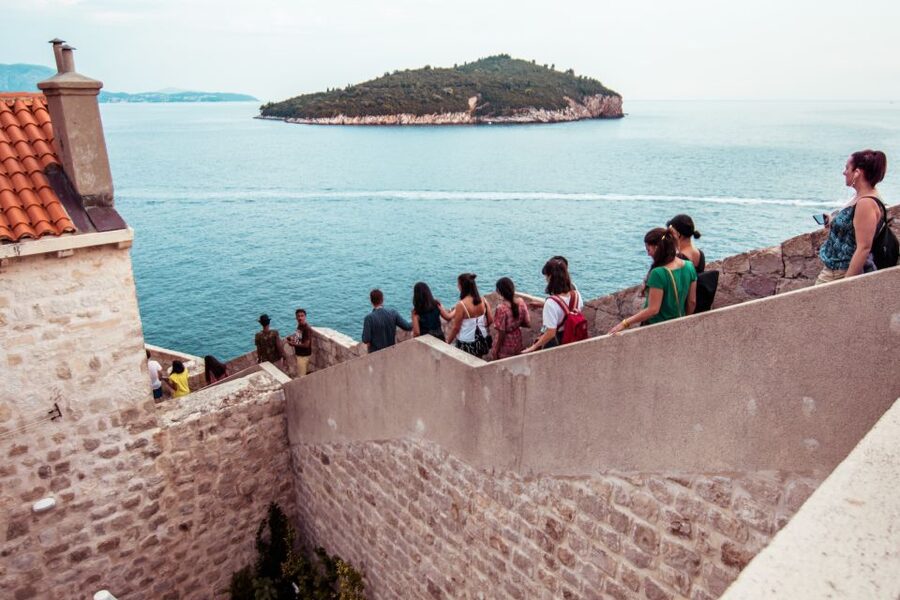 Dubrovnik: Walls and Wars Walking Tour - Why Dubrovnik’s walls are worth seeing with a guide