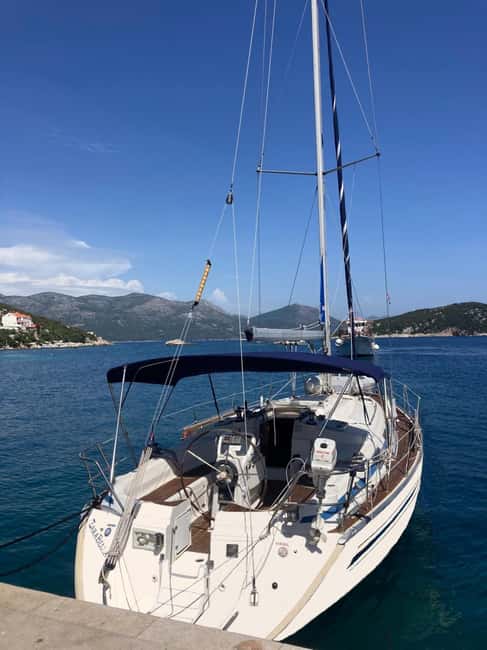 Dubrovnik yacht cruise - Private tour to Elafity & Blue cave - Koločep and the Blue Cave: 30 minutes in clear water