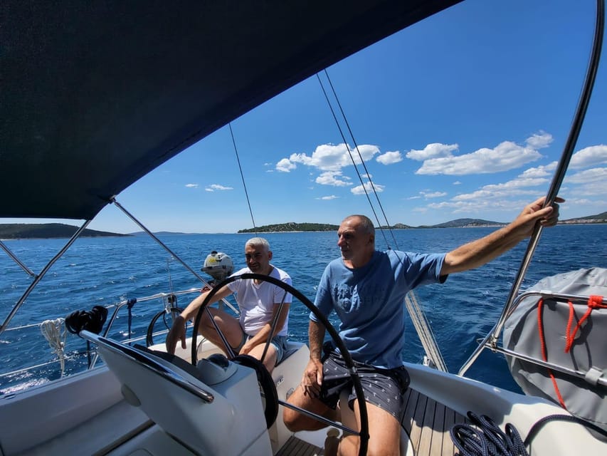 Dubrovnik yacht cruise - Private tour to Elafity & Blue cave - Lopud: two hours for lunch and a walk