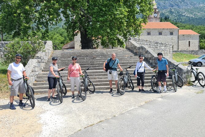 E-Bike Tour + Gourmet Snack + Wine Tasting (Small Group) - What the Guides Add to the Ride