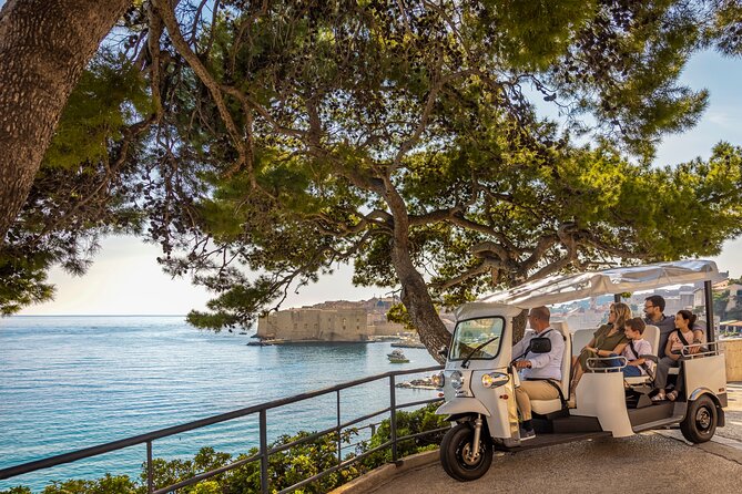 E-Tuk Tuk Tour in Dubrovnik - What the guides add