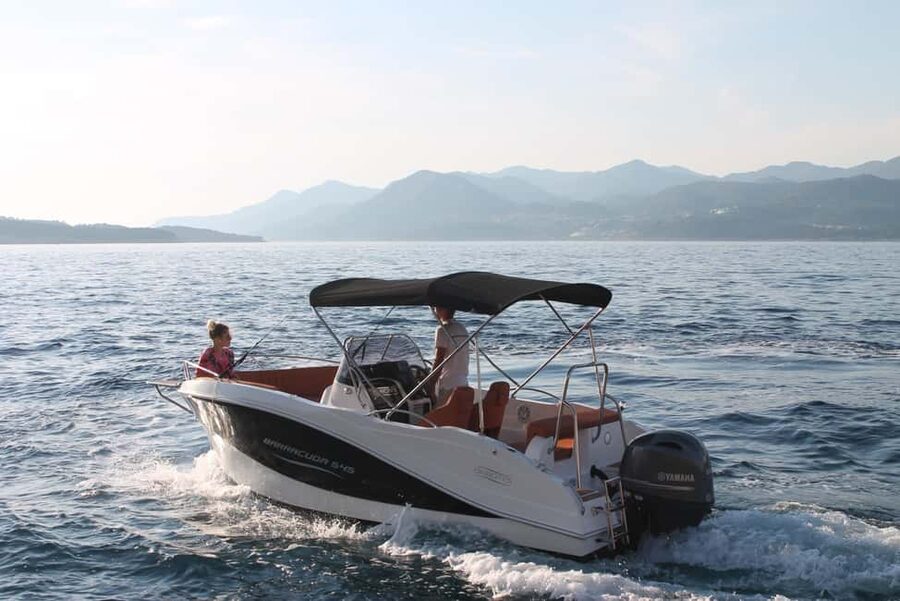 Elaphite Islands: Private boat tour (Barracuda 545) - Booking advice for the four-hour or eight-hour route