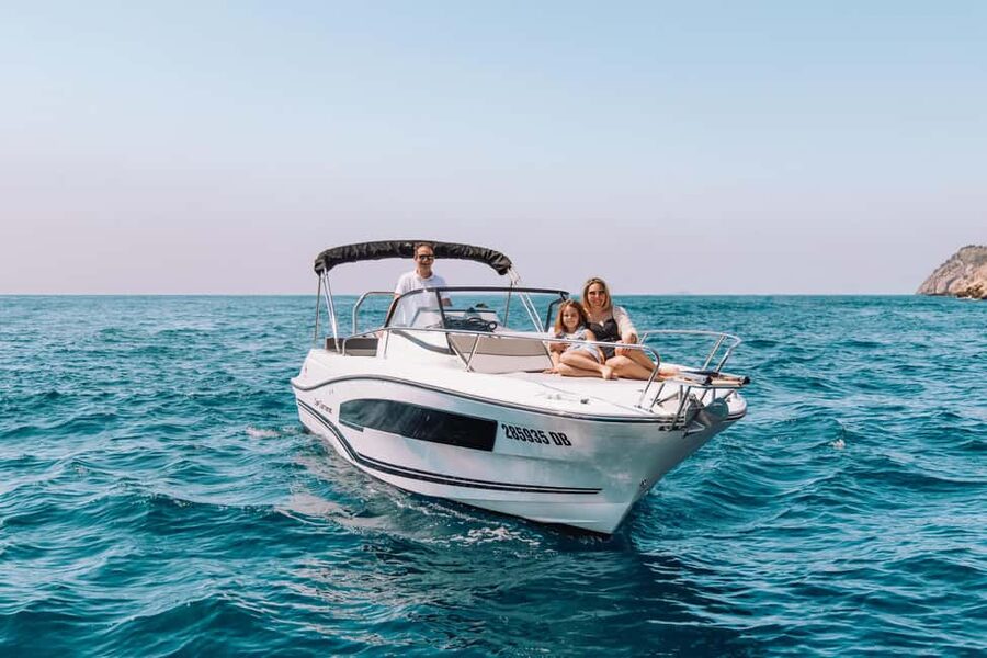 Elaphite Islands: Private boat tour (Cap Camarat 7.5wa) - Should you book the Elaphite Islands private tour?