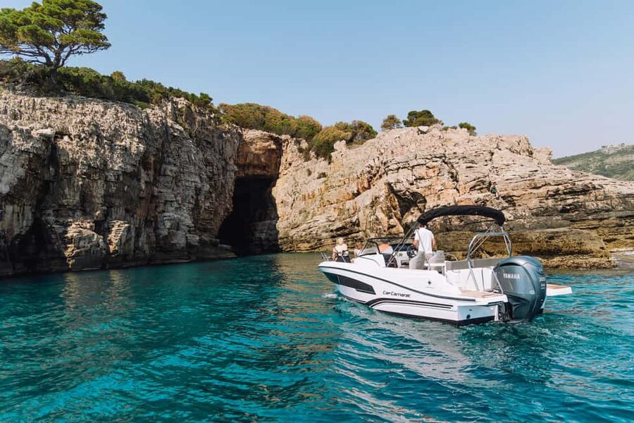 Elaphite Islands: Private boat tour (Cap Camarat 7.5wa) - Drinks, towels, GoPro, and the small details