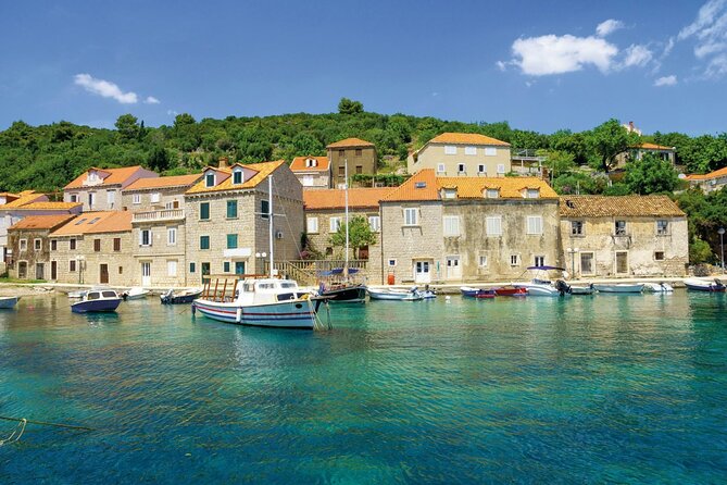 Elaphiti Islands by Catamaran with snacks and unlimited drinks from Dubrovnik - Leaving Dubrovnik from Gruž port