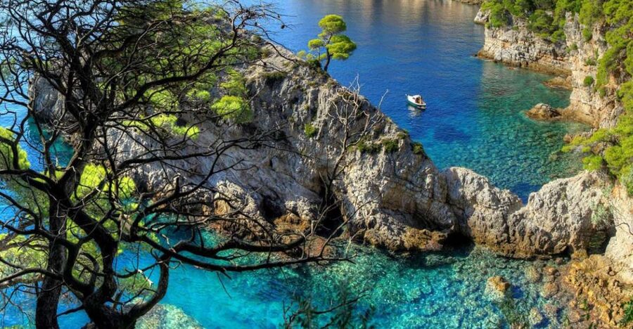 From Dubrovnik: Boat Tour to Kolocep, Lopud, & Sipan Islands - Koločep: a green opening to the day