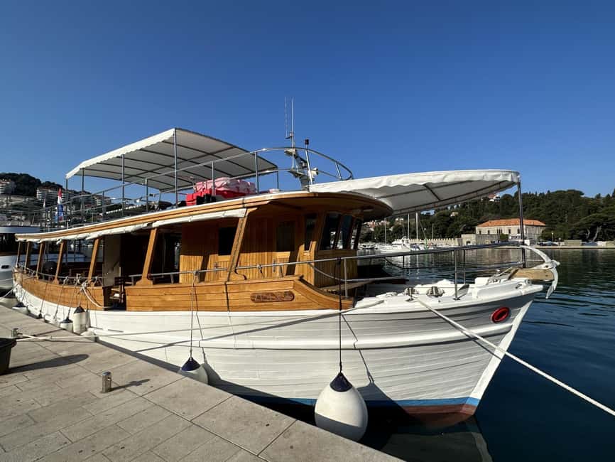 From Dubrovnik: Elaphite Islands Day Trip with Lunch - Koločep: a quiet first taste of island life
