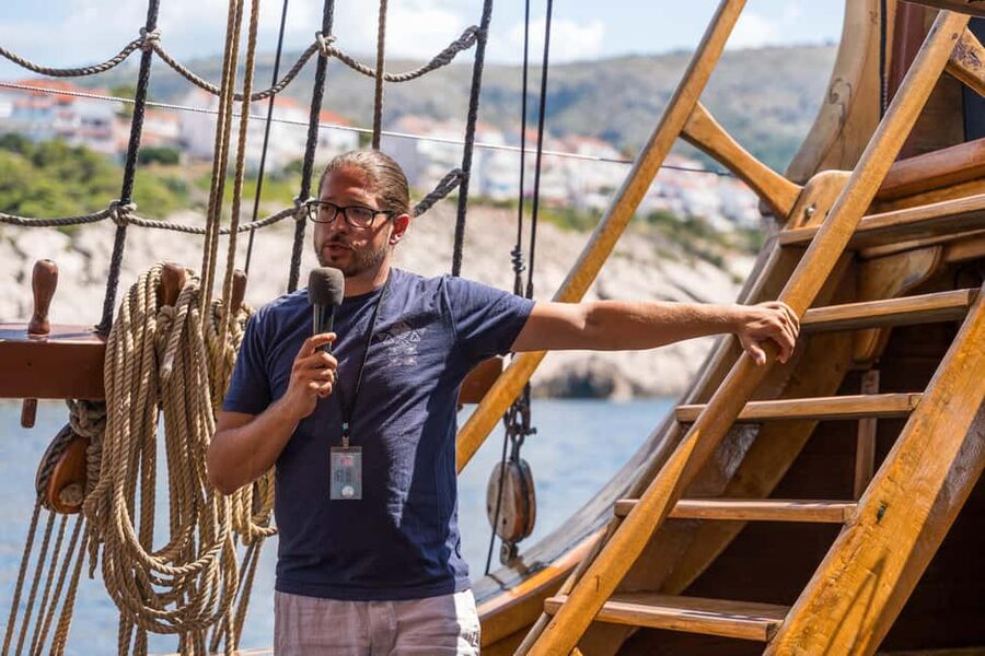 From Dubrovnik: Elaphiti Islands Galleon Cruise with Lunch - Lunch on board with the Adriatic around you