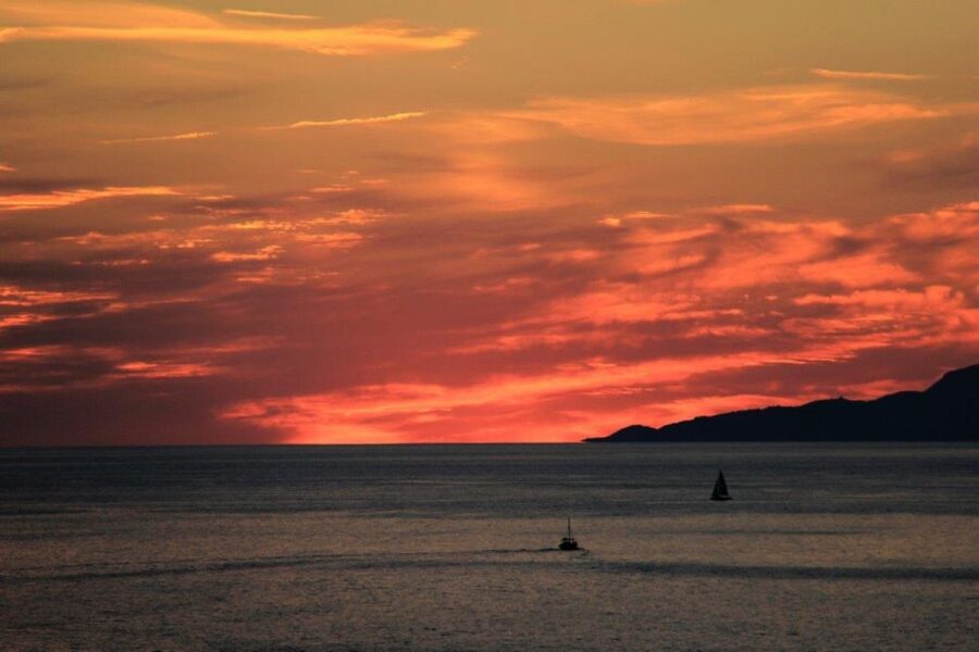 From Dubrovnik: Golden Hour Sunset Cruise with Free Drinks - Setting out from the Old Town Harbor