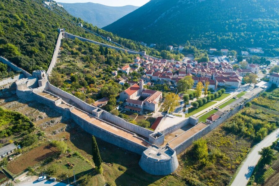 From Dubrovnik: Guided Tour of Pelješac & Korčula - Exploring Korčula’s medieval town