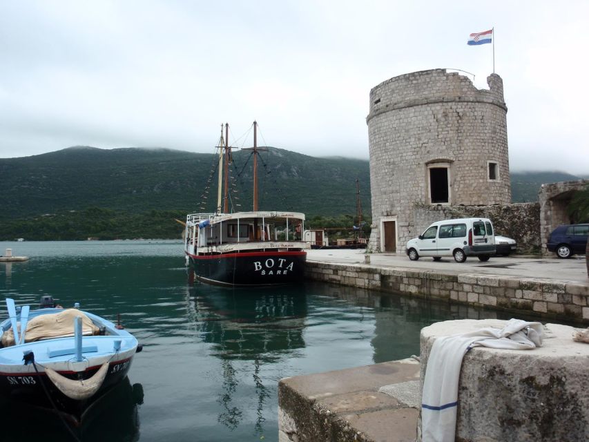 From Dubrovnik: Mali Ston Oyster Paradise Tour with Transfer - Ston’s walls and a useful pause in the day