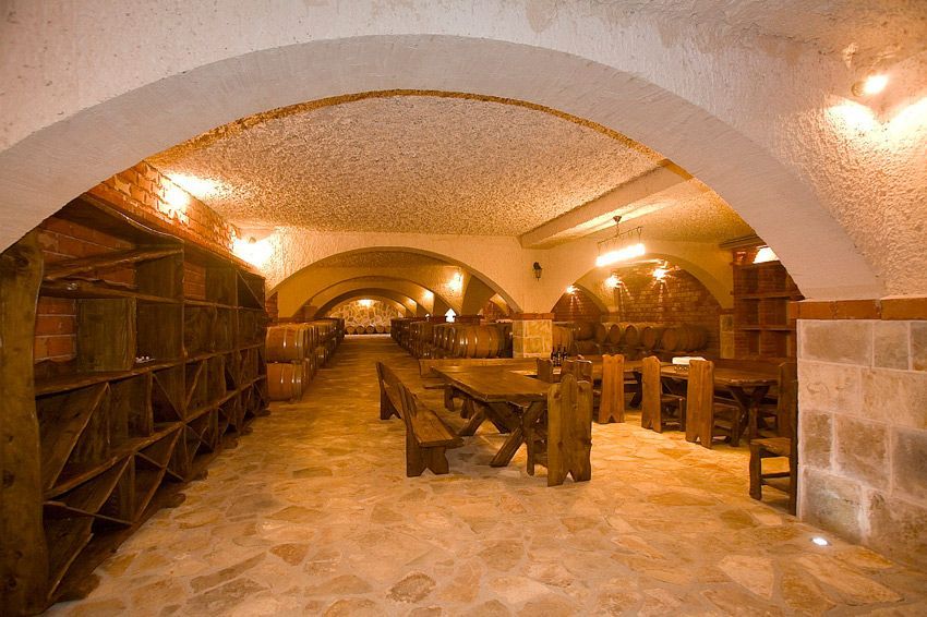 Full-Day Peljesac Wine Tour - Ston: salt, shellfish, and a useful pause