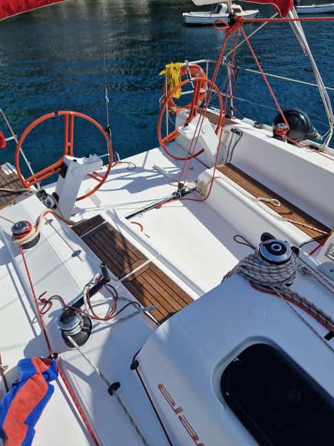 Full Day Private Sailing Tour of Cavtat and Dubrovnik - Leaving Cavtat with Dubrovnik ahead