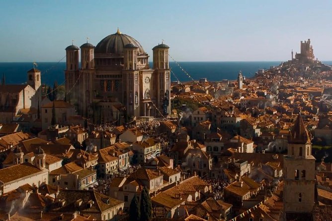Game of Thrones Extended Tour with Swords and Props - The Church of St. Ignatius and the Walk of Shame steps