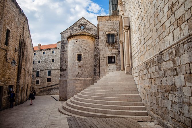 'Game of Thrones' Walking Tour in Dubrovnik - Booking, weather, and cancellation details