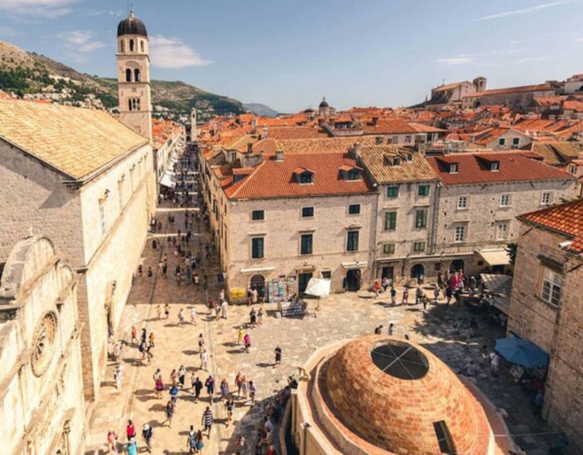 Group tour: Dubrovnik Walking Tour (1h duration, 9:30am, 6pm - Following Stradun through the heart of the city