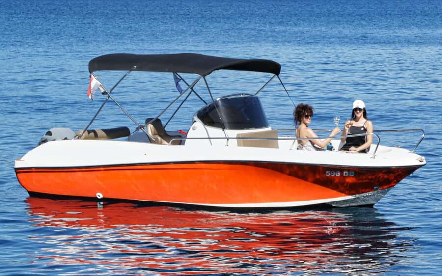 Hello Dubrovnik: Blue Cave Tour 4h - All Inclusive - My take on the boat, guide, and drinks