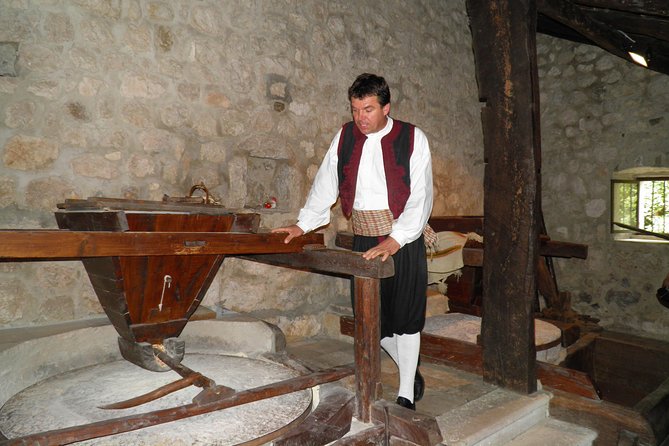 Konavle Valley Wine Tour from Dubrovnik with Train Ride and Wine Tasting - Should you book the Konavle Valley wine tour?