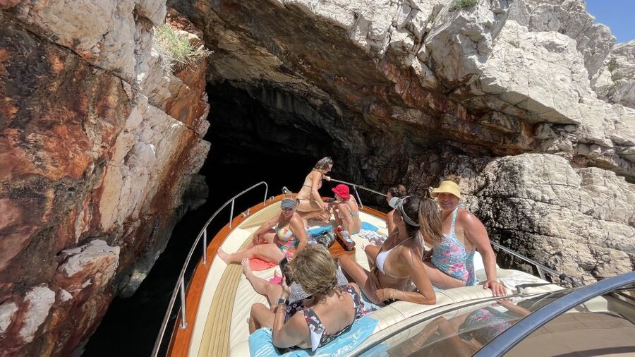 Luxury Private Boat Tour to Elaphiti Islands (4 hours) - How much value do you get for $589?