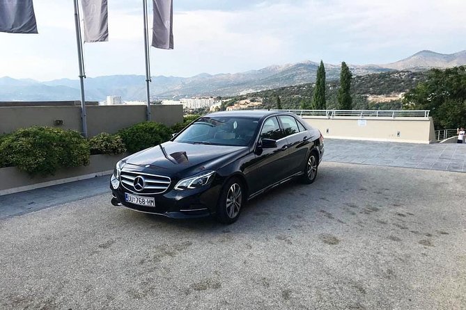 Luxury private transfer: Dubrovnik airport to Dubrovnik - What the Mercedes vehicle adds