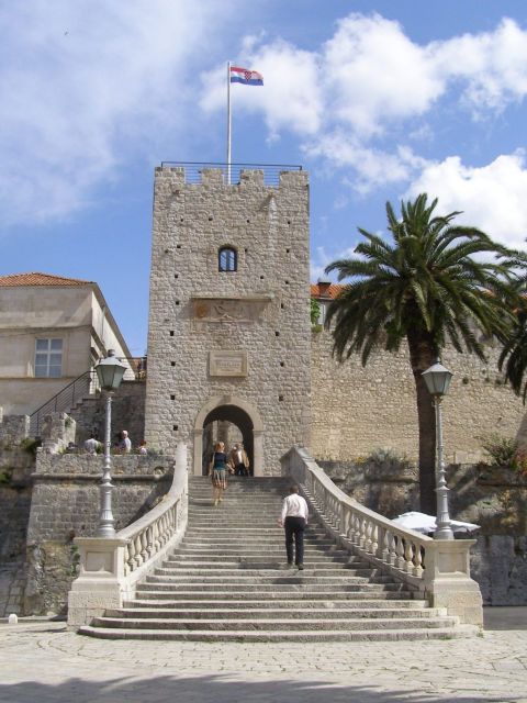 Peljesac Peninsula & Korcula Island Day-Trip from Dubrovnik - Arriving in Korcula by boat