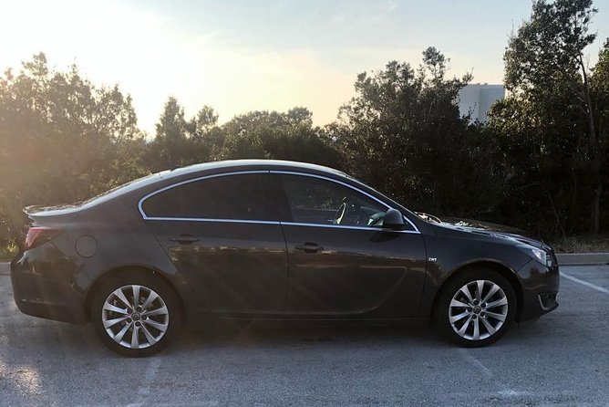 Private Arrival Transfer: Dubrovnik Airport to Dubrovnik, Orebić - The drive from Dubrovnik Airport to the city