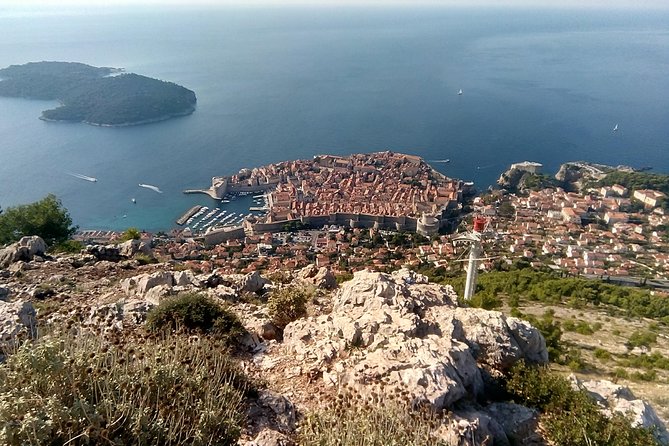 Private Arrival Transfer: Dubrovnik Airport to Dubrovnik, Orebić - What the airport pickup feels like