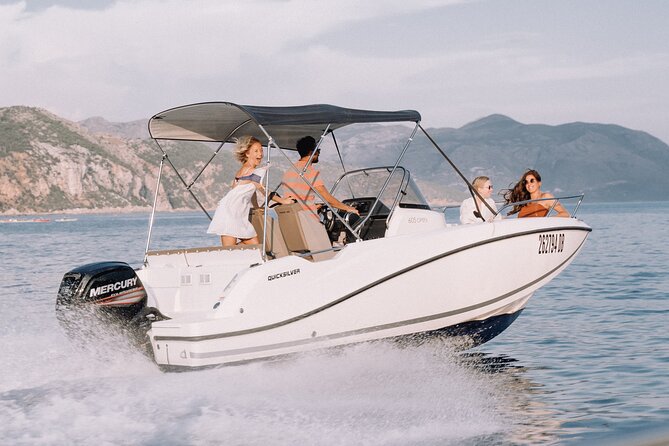 Private Boat Tour-Elafiti islands,Blue and green cave,Sandy Beach - Timing, crowds, and changing sea conditions