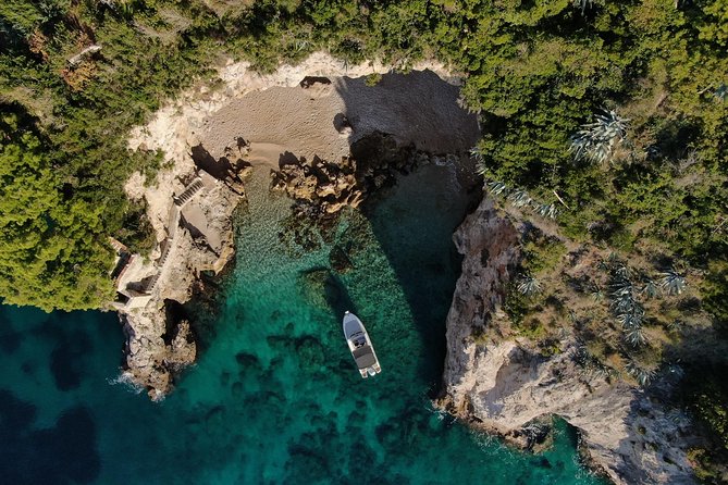 Private Boat Tours in Dubrovnik - DUBROVNIK BOATING - Koločep and the Blue Cave swim