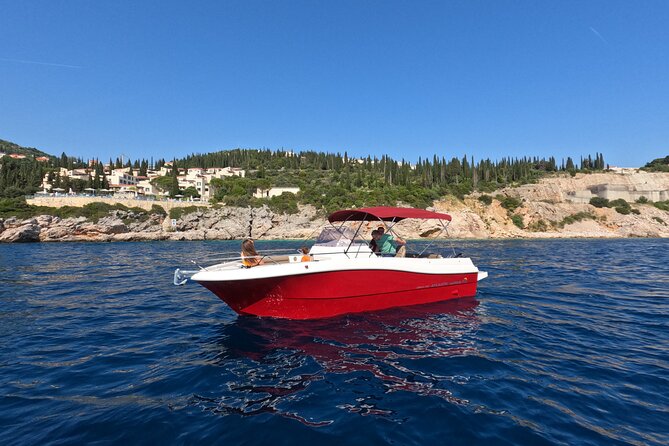 Private luxury speedboat tour-Islands, caves, beaches, snorkeling - Key details at a glance