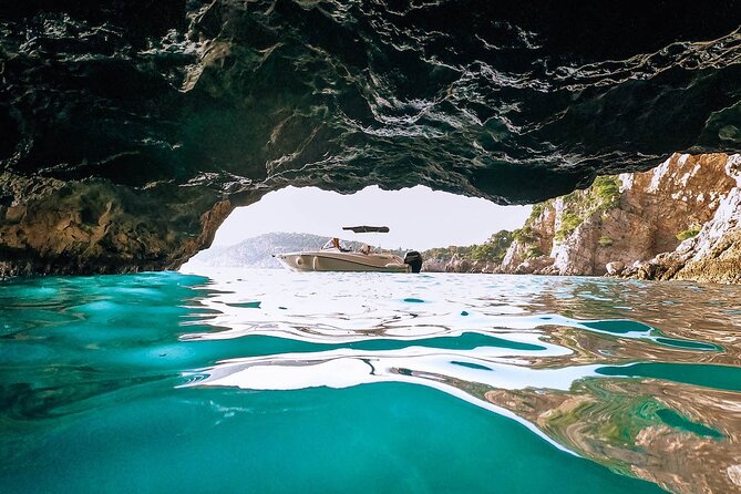 Private Speedboat Tour | Caves Beaches Islands and more - A private day on Dubrovnik’s open water
