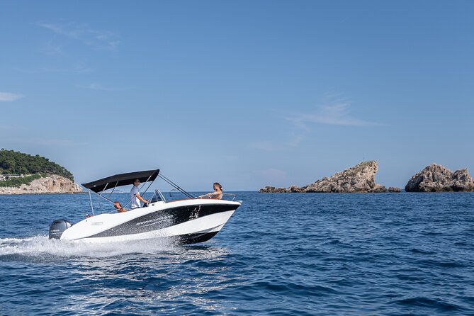 Private Speedboat Tour in Dubrovnik - Captain Ivan and the Private Group Advantage