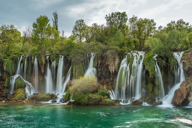 PRIVATE TOUR to Kravice Waterfalls, Mostar and Počitelj old town - What the drive feels like in practice
