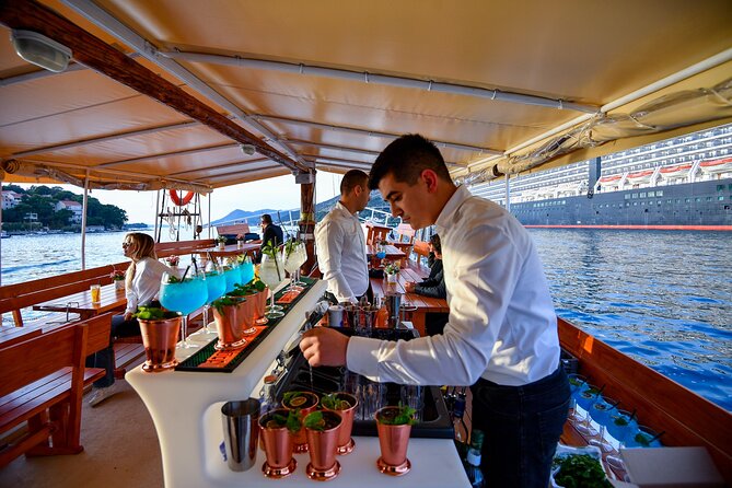 Sunset Cruise | Cocktail Experience on Board around Dubrovnik - The crew and the mood onboard
