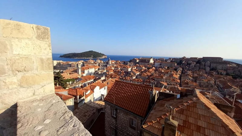Sunset Wall Walk: 75-Minute Guided Tour & Free Exploration - Price, wall admission, and overall value