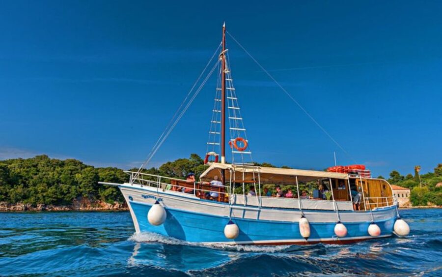 Three Island Boat Tour With Lunch - Key points to know before booking