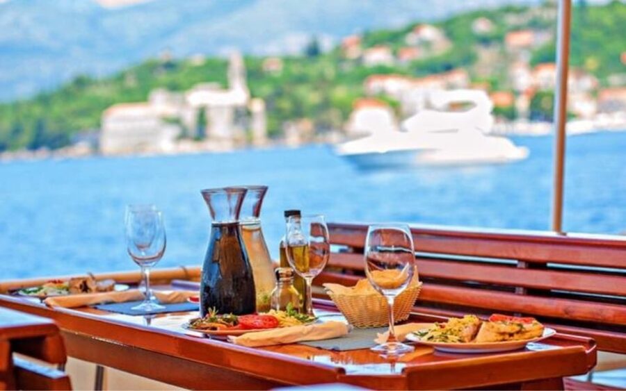 Three Island Boat Tour With Lunch - Booking details and practical planning