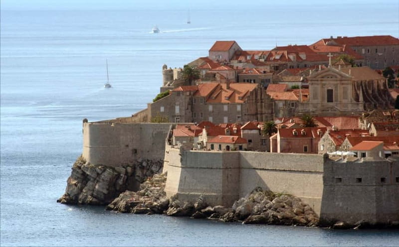 Walls of Dubrovnik: Small-Group 2-Hour Tour With a Local - Starting by Fort Revelin and the Old Harbor